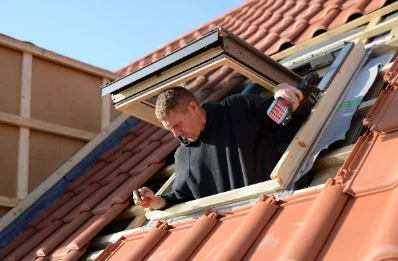 Pose de fenêtres de toit Velux à Brécey